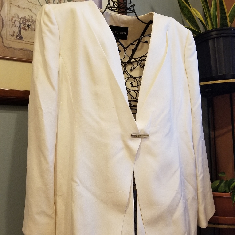 Large Giogio Armani 100% Silk Blazer